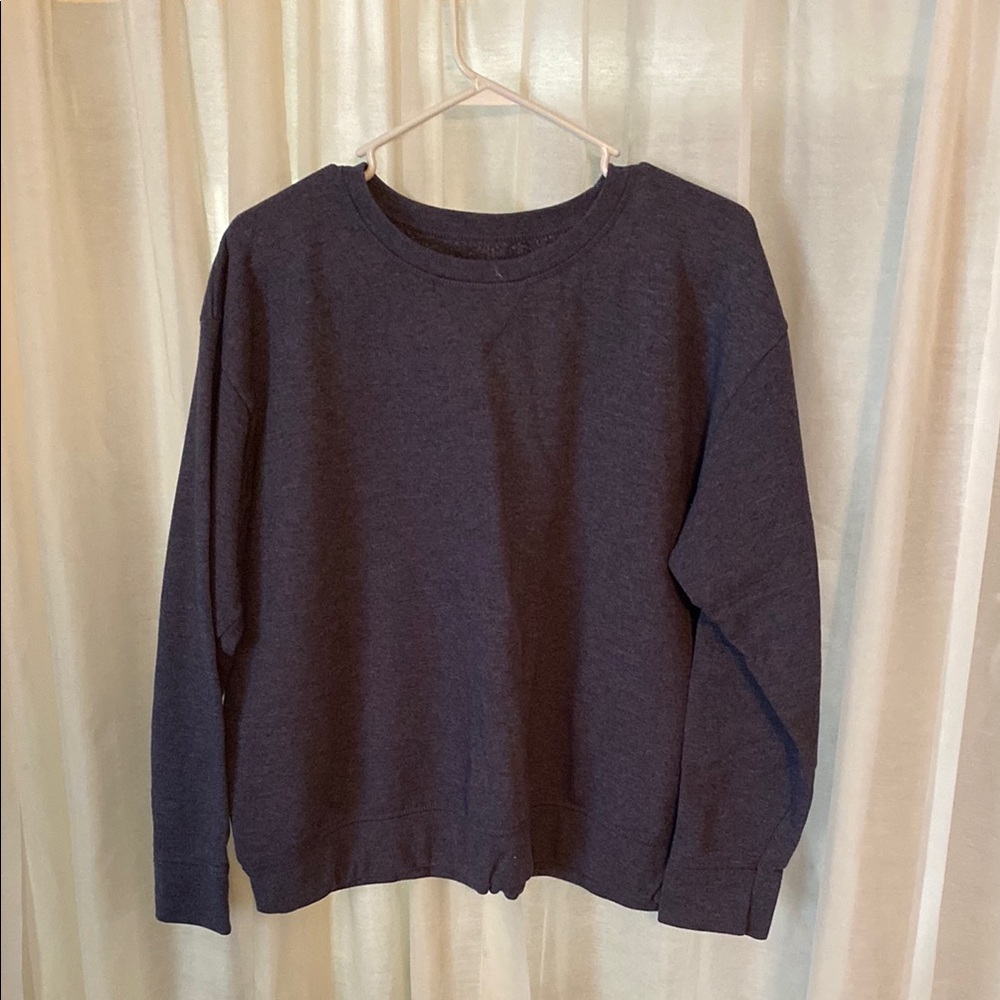 Hanes Gray Crewneck Sweater with Classic Design